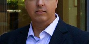 Headshot of Joshua Lee.